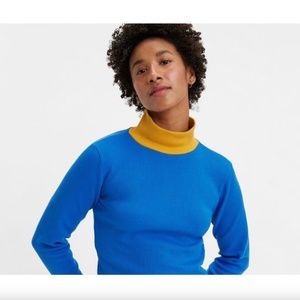 Gold Tab™ Mockneck Thermal Knit Top